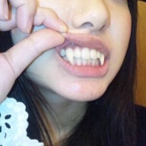vampire_fang